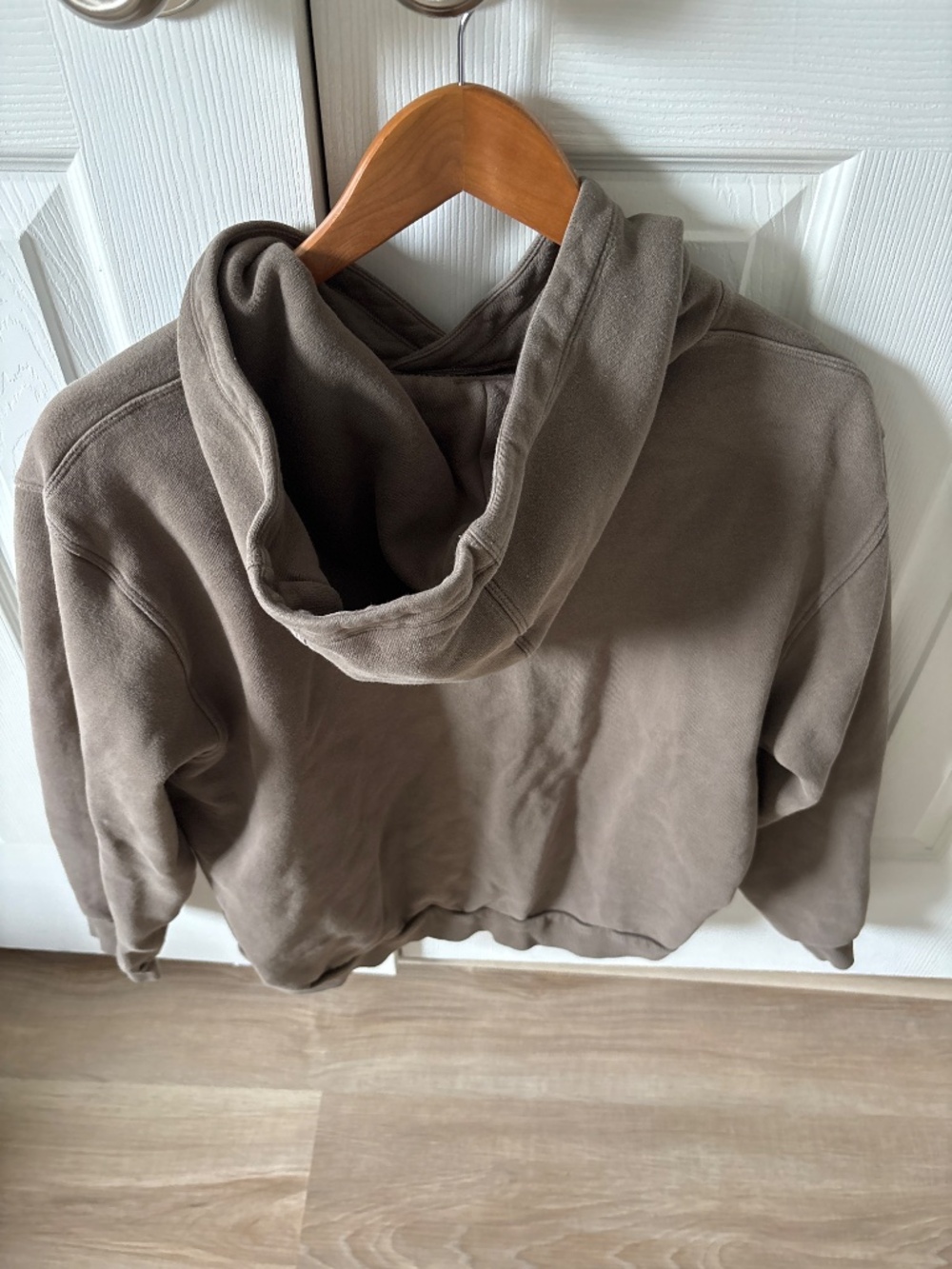 Lululemon Men’s Hoodie - Picture 2 of 2